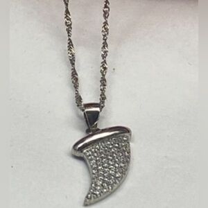 925 Sterling Silver Cubic Zirconia Shark Tooth Design Pendant Necklace